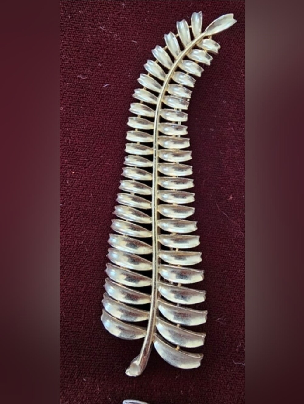 Vintage Silvertone Fern Frond Pin - Picture 2 of 4